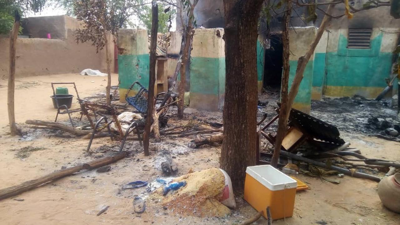 Plus de 130 habitants d'un village peul ont été tués la semaine passée au centre du Mali. [Keystone - Tabital Pulaaku via AP]
