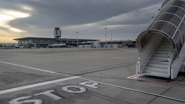 Le tarmac de l'EuroAirport de Bâle-Mulhouse. [Keystone - Georgios Kefalas]