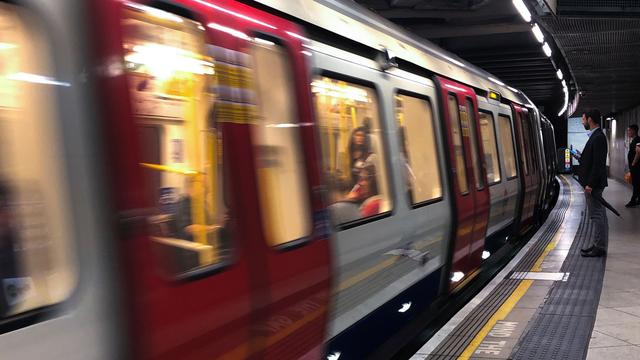 Le métro à Londres. [AFP - Alberto Pezzali / NurPhoto]