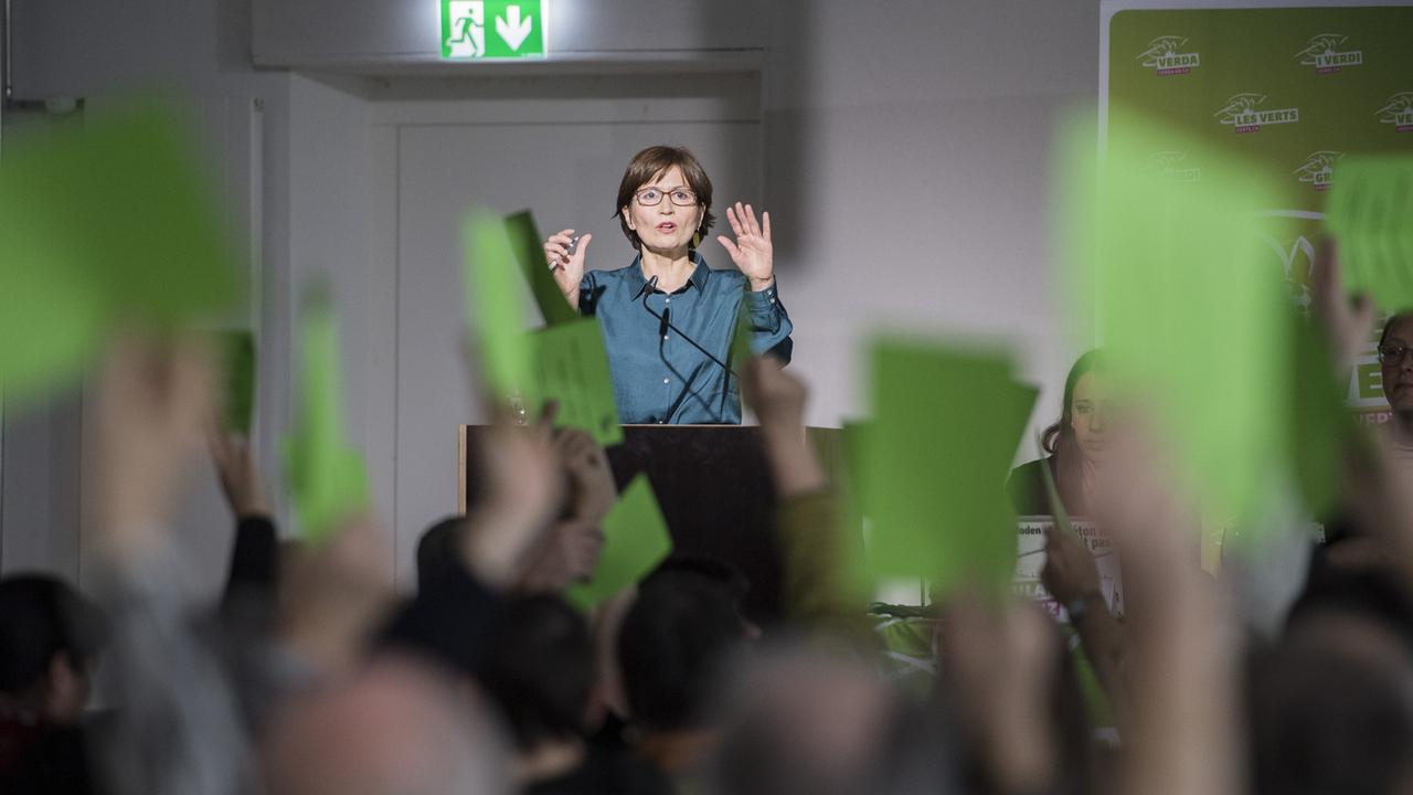 Ici, la présidente du parti, Regula Rytz, lors de l'assemblée des Verts à Emmen, dans le canton de Lucerne. [Urs Flueeler]
