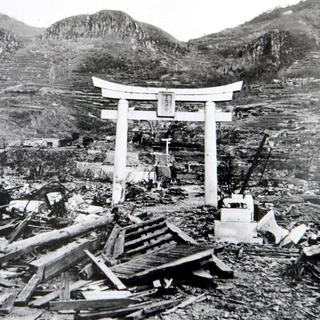 Ruines de la ville de Nagasaki (Japon) détruite par la seconde bombe atomique lancée par l'armée US le 9 août 1945. [Keystone/EPA]