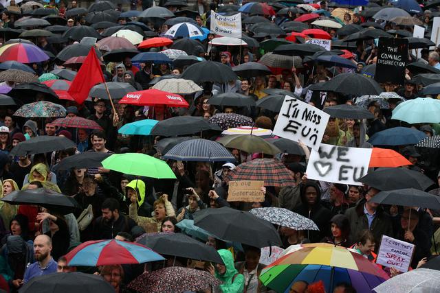 Une manifestation anti-Brexit dans les jours qui ont suivi le référendum. [AFP - Justin Tallis]