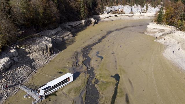 Le Doubs à la hauteur des Brenets en octobre 2018. [Keystone - Anthony Anex]