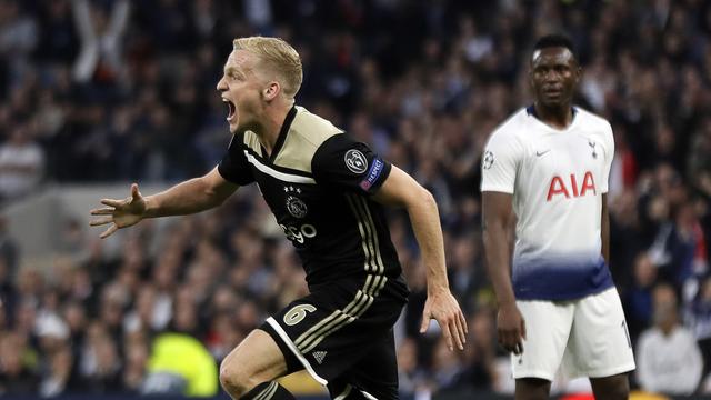 Donny van de Beek inscrit l'unique but de la partie lors du match aller. [Kirsty Wigglesworth]