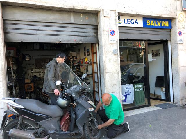 Le local de la Lega pour la section de Ponte Milvio, à Rome. [RTS - Juliette Galeazzi]