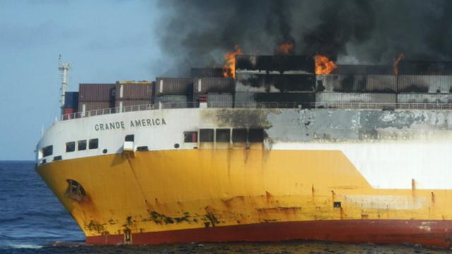 Le "Grande America" avant qu'il ne coule dans le Golfe de Gascogne, le 11.03.2019. [AP/Keystone - Marine nationale française]