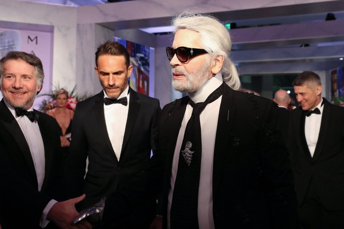 Le Couturier Allemand Karl Lagerfeld Est Décédé à L'âge De 85 Ans - Rts ...