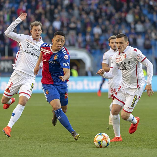 Le FC Sion et Bâle s'affronteront en Coupe de Suisse de football mercredi 27 février. [Keystone - Georgios Kefalas]