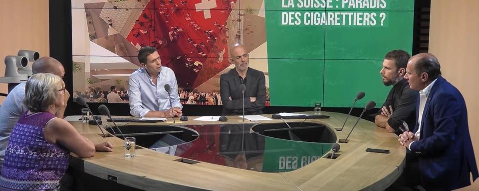 Le débat - La Suisse est-elle toujours le "paradis des cigarettiers"?