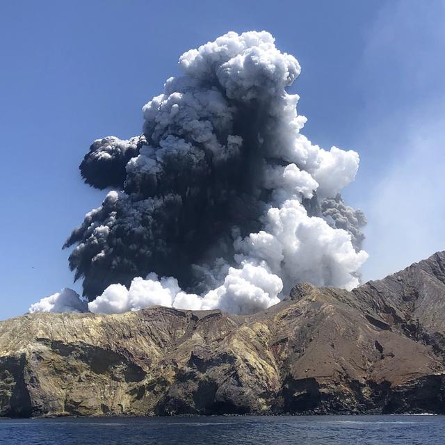 L'éruption du volcan de White Island. [Keystone - Lillani Hopkins via AP]