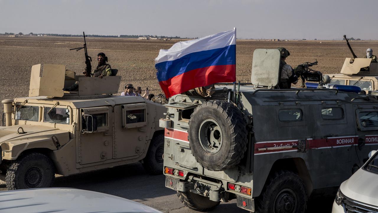 Les forces kurdes se sont retirées du nord de la Syrie, selon Moscou. [Keystone - AP Photo/Baderkhan Ahmad]