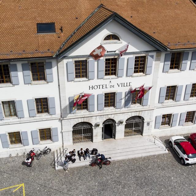 Une vue sur l'hotel de Ville de Moutier. [Keystone - Leandre Duggan]