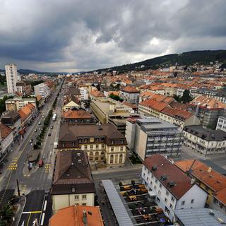 La ville de La Chaux-de-Fonds veut revoir sa stratégie en matière de stationnement. [AFP PHOTO - FABRICE COFFRINI]