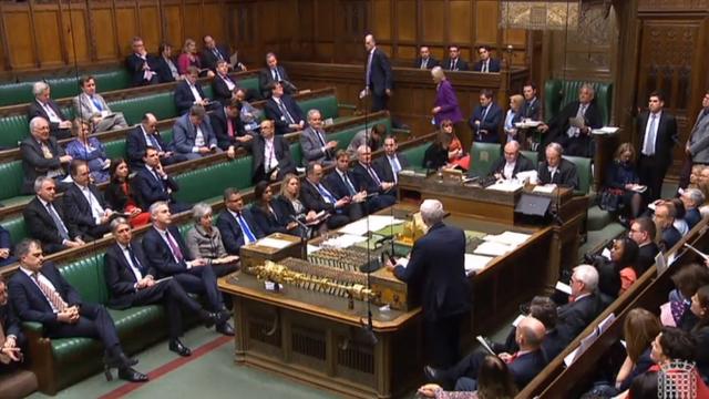 Les députés ont rejeté lundi soir les quatre alternatives proposées à l'accord de Brexit. [Keystone - UK Parliamentary]