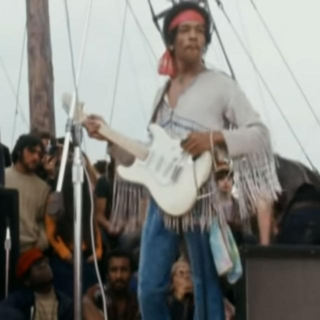 Jimi Hendrix en concert à Woodstock le 18 août 1969. [Wadleigh-Maurice - DR]