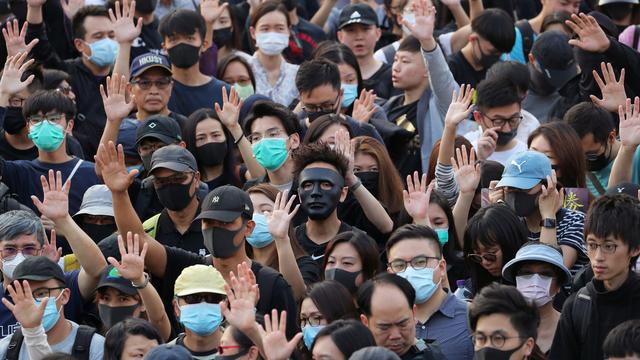 Les manifestations ont repris à Hong Kong ce dimanche 1er décembre 2019, après une semaine de calme. [Reuters - Marko Djurica]