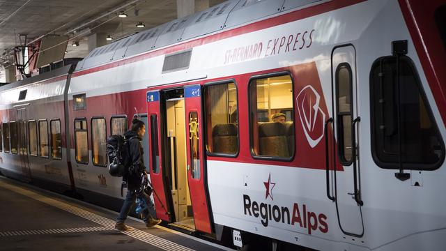 Le train reliera Cointrin à la nouvelle gare du Châble, inaugurée en janvier 2019. [Keystone - Jean-Christophe Bott]