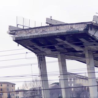 Sur les Docs - Pont de Gênes: une catastrophe évitable? [RTS]