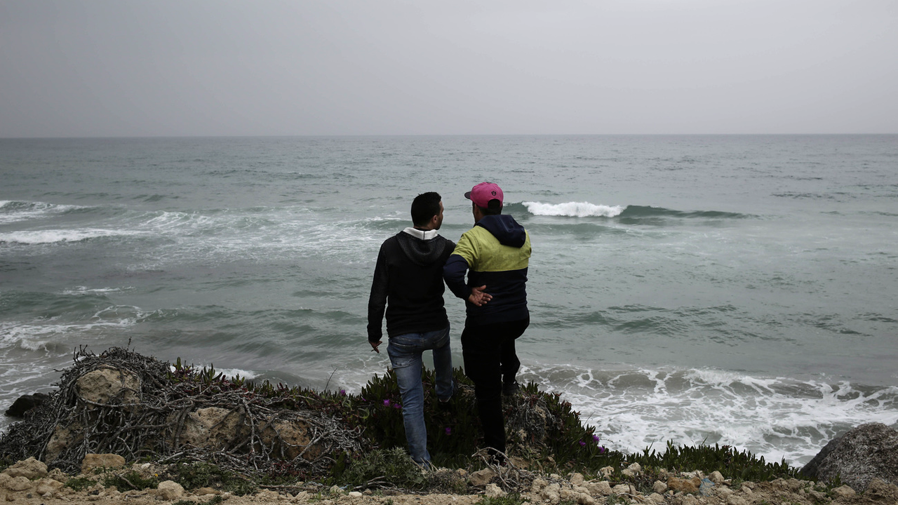 L'embarcation a fait naufrage au large des côtes tunisiennes (image d'illustration). [AP/Keystone - Nariman El-Mofty]