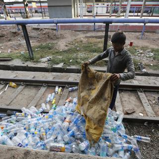 L'Etat indien de Maharashtra a interdit le plastique à usage unique. [AP Photo/Keystone - Ajit Solanki]