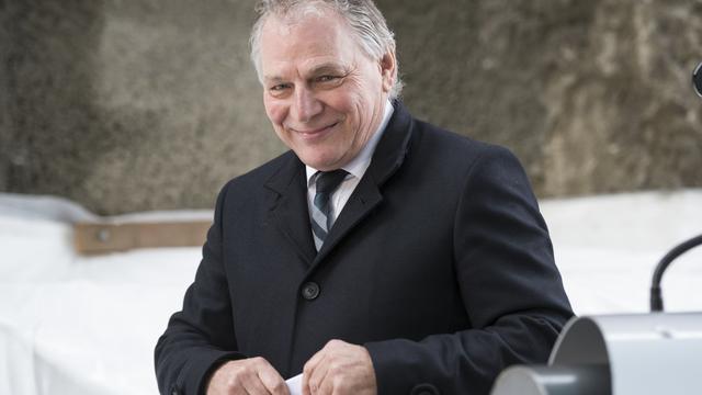 Deux postulats visent à retirer temporairement le Service de l’environnement du département du ministre PDC valaisan Jacques Melly. [Keystone - Adrien Perritaz]