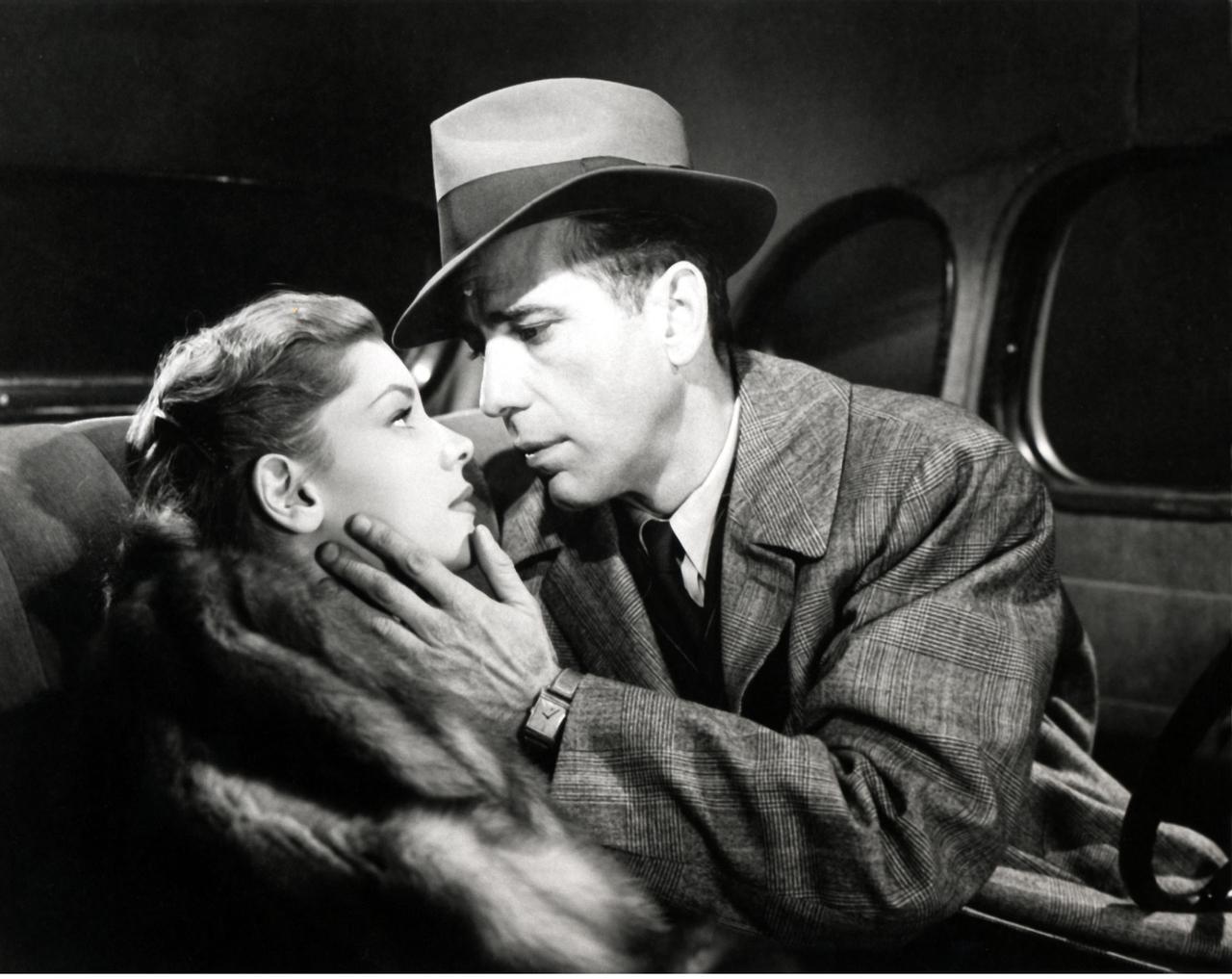 Humphrey Bogart et Lauren Bacall dans "Le grand sommeil" (1946) de Howard Hawks. [COLLECTION CHRISTOPHEL/AFP - WARNER BROS]