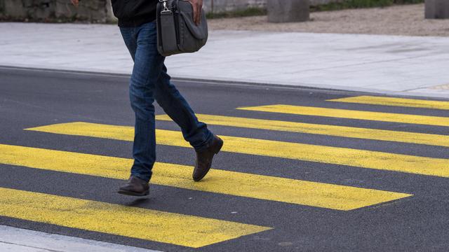 Pour être considéré grand marcheur, il faut parcourir environ 10'000 pas par jour. [Keystone - Martial Trezzini]