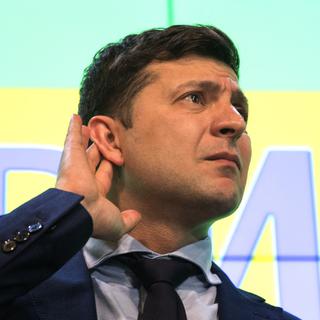 Volodymyr Zelenskiy est en tête après le 1er tour de la présidentielle ukrainienne. [AP Photo/Keystone - Emilio Morenatti]