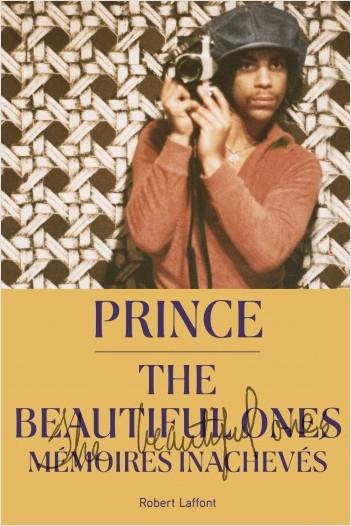 La couverture du livre "Prince. The Beautiful Ones. Mémoires inachevés". [Robert Laffont]