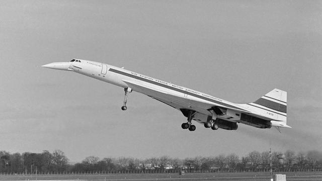 Le Concorde, supersonique franco-anglais, se pose après son 1er vol en 1969.
AFP