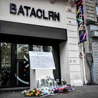 Le 13 novembre 2015, trois commandos djihadistes ont commis des attentats dans plusieurs points de Paris, dont la salle de concert Bataclan, faisant 130 morts. [AFP - Stéphane de Sakutin]