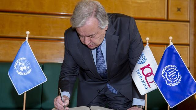 A l'OIT, Antonio Guterres appelle à mettre l'humain au centre de l'avenir du travail. [Magali Girardin]