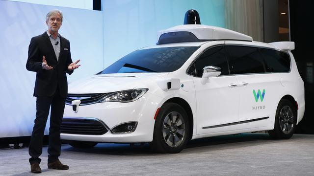 Waymo, une filiale de Google, teste des taxis autonomes. [AP Photo/Keystone - Paul Sancya]