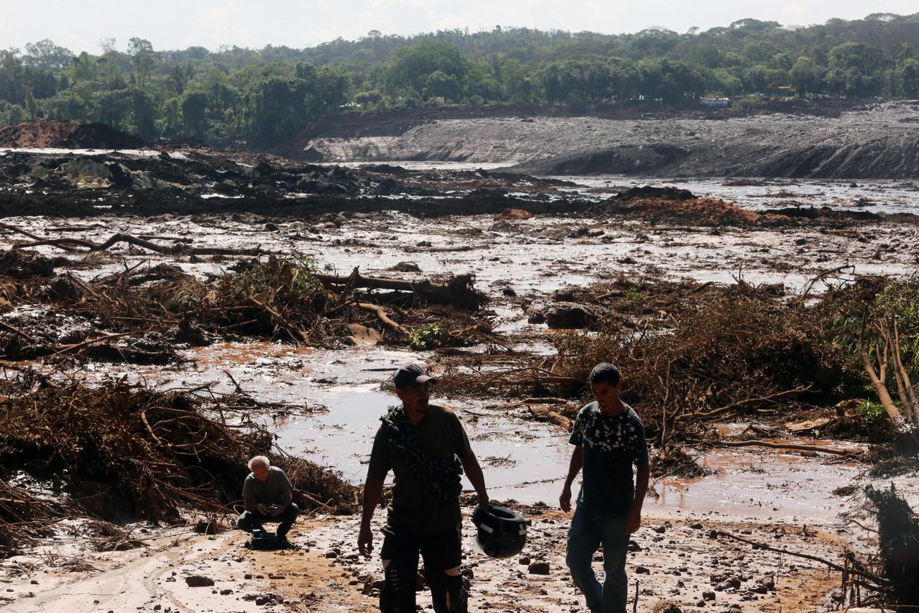 La rupture d'un barrage minier a fait plusieurs morts au Brésil. [Keystone/epa/efe - Paulo Fonseca]