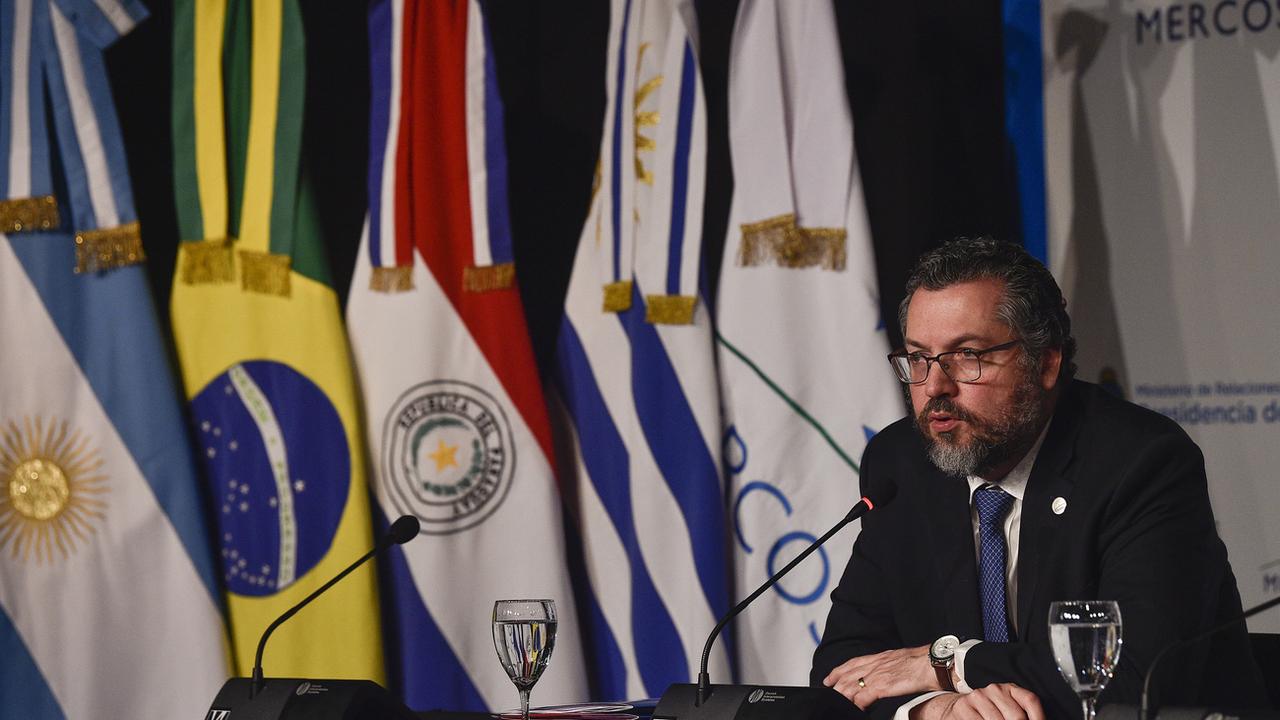 Le ministre brésilien des Affaires Etrangères Ernesto Araujo lors du dernier sommet du Mercosur ce juillet 2019 en Argentine. [KEYSTONE - Gustavo Garello]