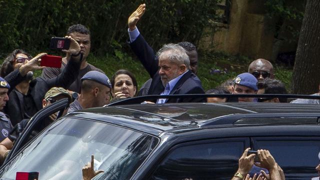 L'ex-président Lula da Silva à son arrivée au cimetière de Jardim da Colina, samedi 02.03.2019. [AFP - Mighel Schincariol]