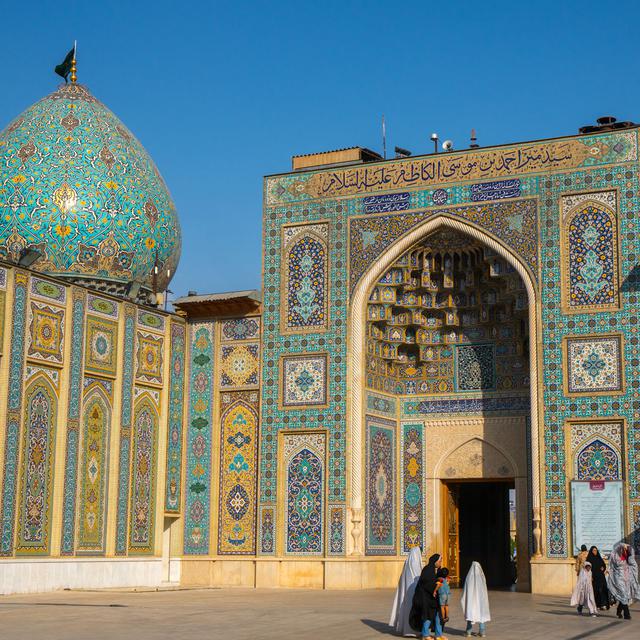 L'entrée du palais Aramgah-e Shah-e Cheragh à Shiraz, Iran. [AFP - James Strachan]