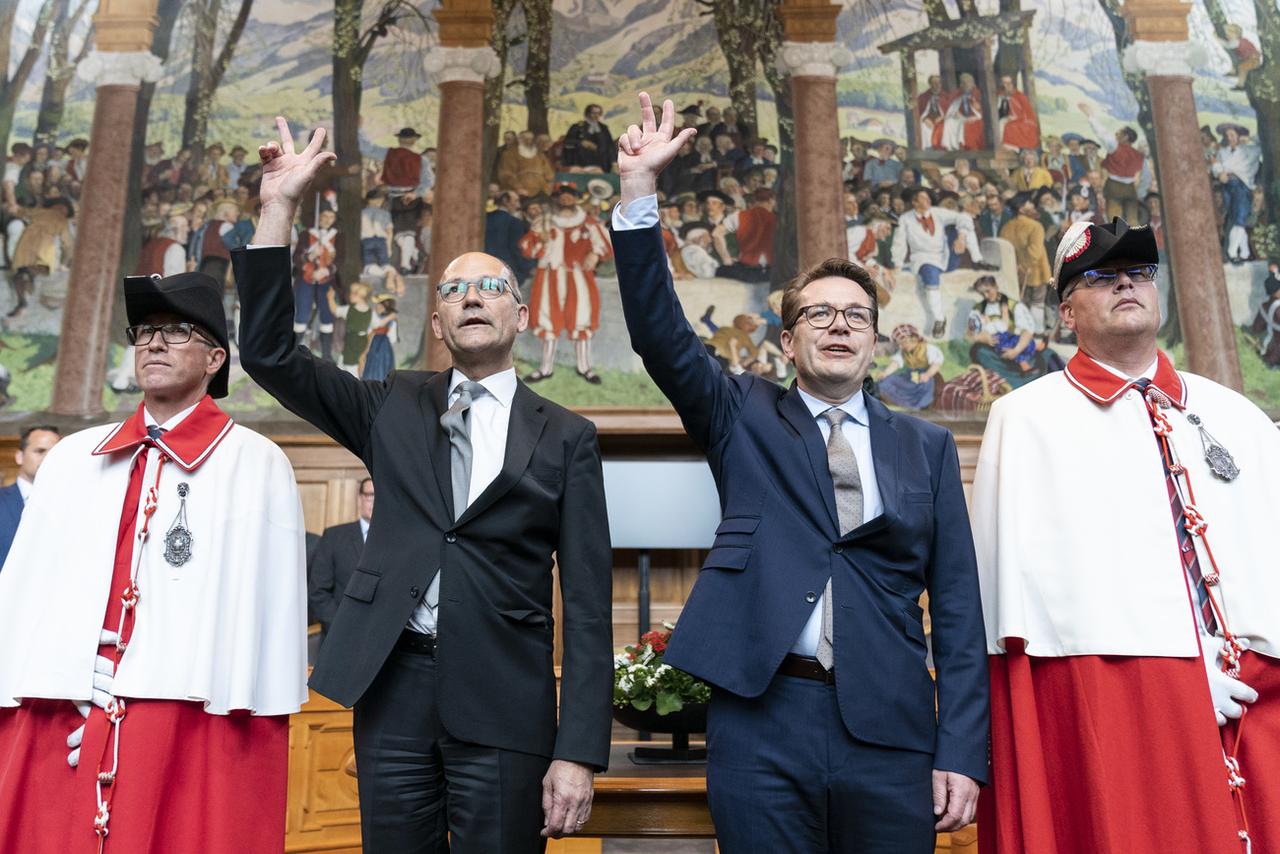 Benedikt Wuerth et Daniel Faessler ont prêté serment pour le Conseil des Etats. [KEYSTONE - Alessandro della Valle]