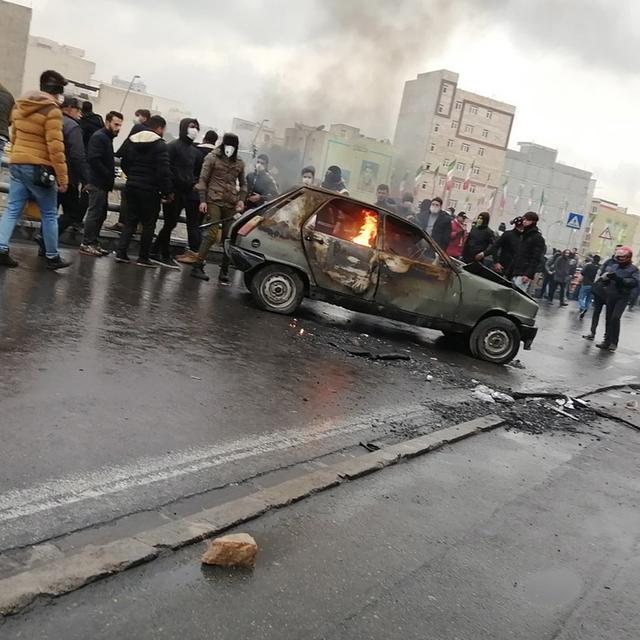 Une action de protestation contre la hausse du pétrole à Téhéran, samedi 16 novembre 2019. [EPA - Stringer]