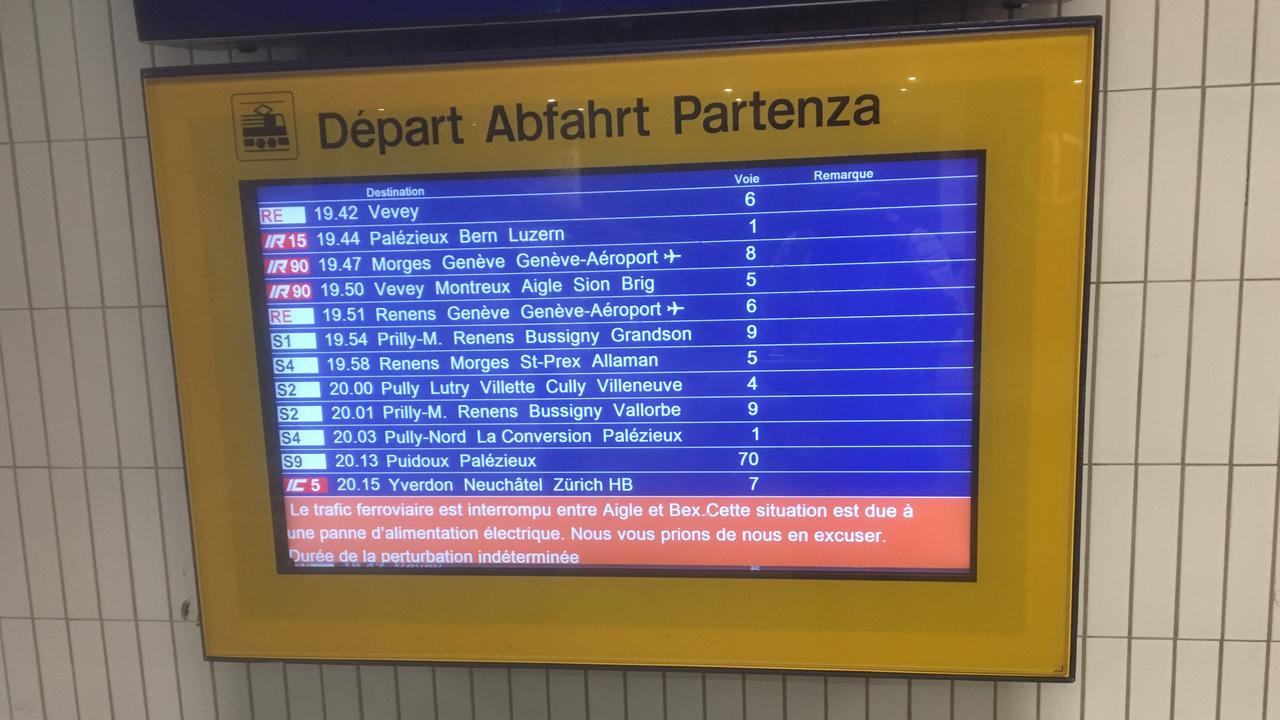 Perturbation du trafic ferroviaire en raison d'un panne d'alimentation électrique. Plusieurs trains sont supprimés entre Lausanne et Sion. [DR - Eric Butticaz]