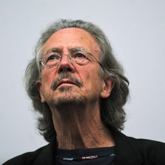 L'écrivain autrichien Peter Handke, ici en novembre 2009 à Lisbonne. [AFP - FRANCISCO LEONG]