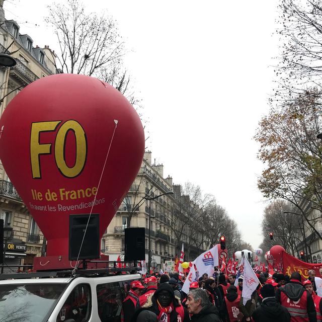 La grève se poursuit en France. [RTS - Alexandre Habay]