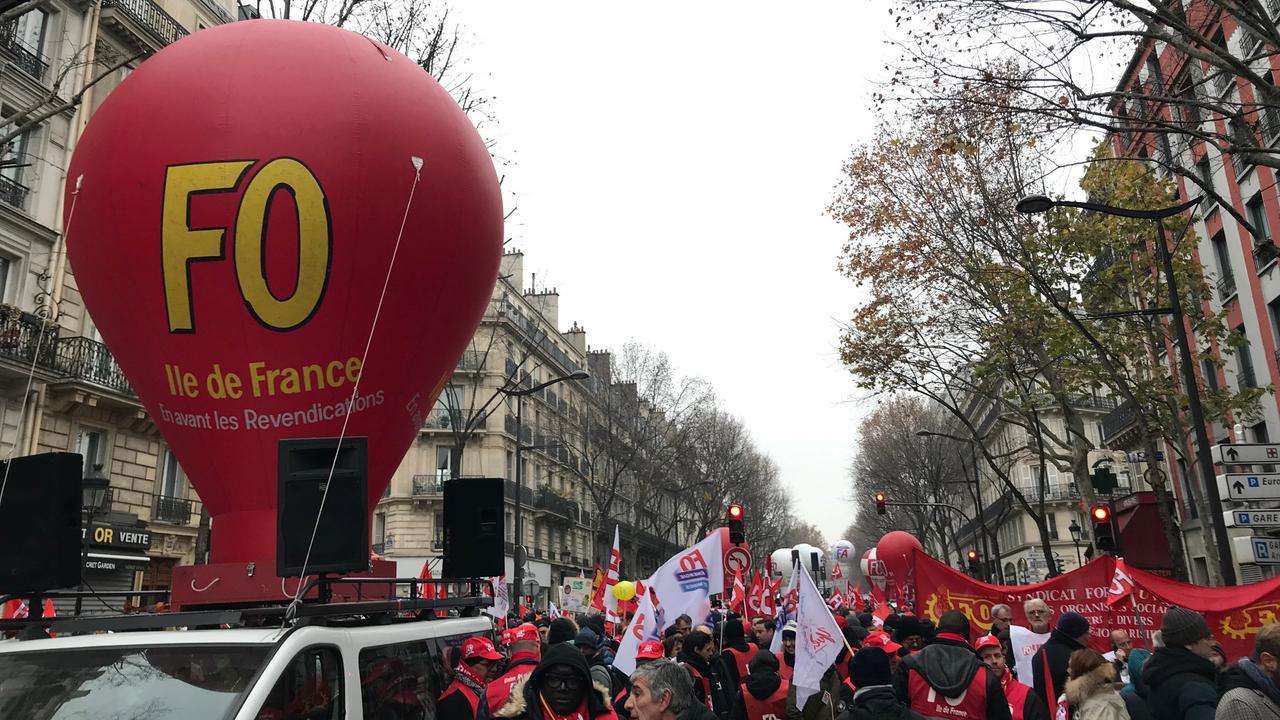 La grève se poursuit en France. [RTS - Alexandre Habay]