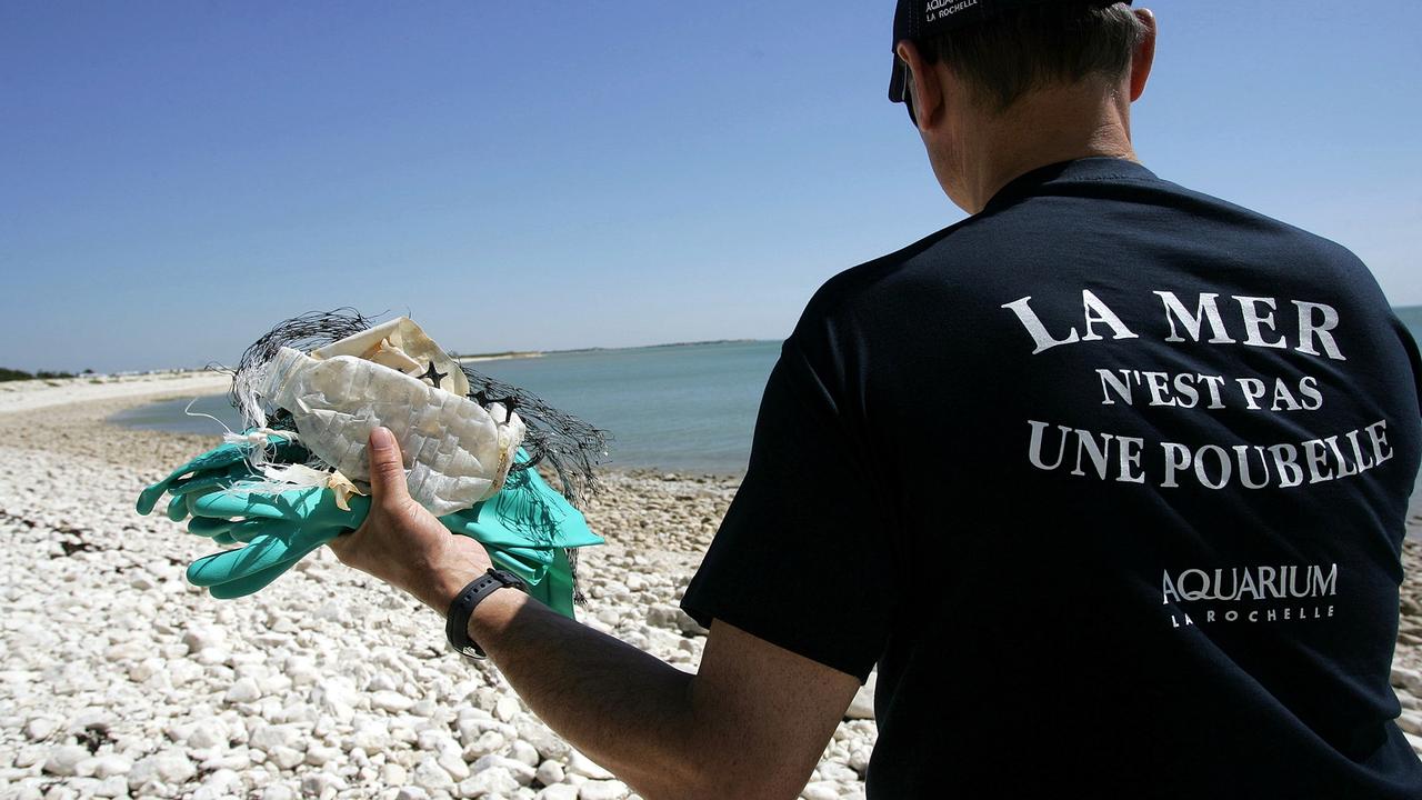 Si la mer Méditerranée est particulièrement touchée par la pollution aux déchets plastiques, les océans ne sont de loin pas épargnés. [Stringer]