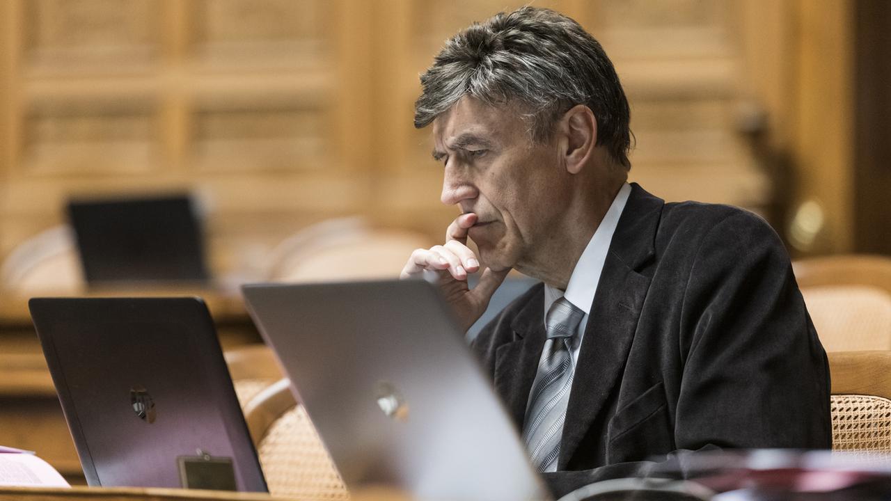 Luzi Stamm, dans la salle du Conseil national, ce 9 mai 2019, à Berne. [KEYSTONE - Alessandro della Valle]