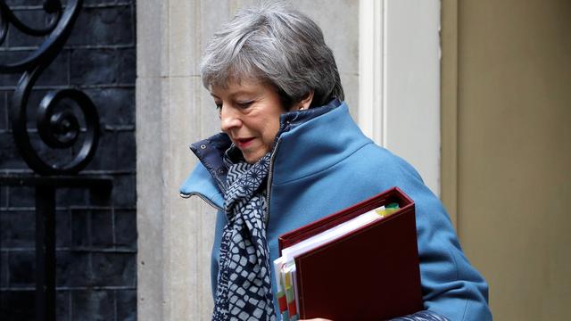 Theresa May à la sortie de Downing Street, le 3 avril 2019. [Reuters - Peter Nicholls]