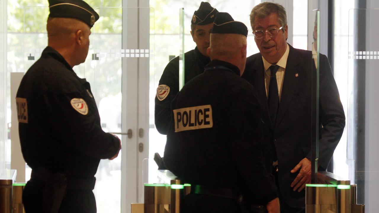 Patrick Balkany (droite) arrive au tribunal, ce 13 mai 2019 à Paris. [NurPhoto - Mehdi Taamallah]