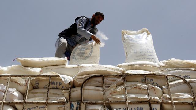 24,1 millions de personnes, soit 80% de la population yéménite, ont besoin d'assistance, selon l'ONU. [Keystone - Yahya Arhab]