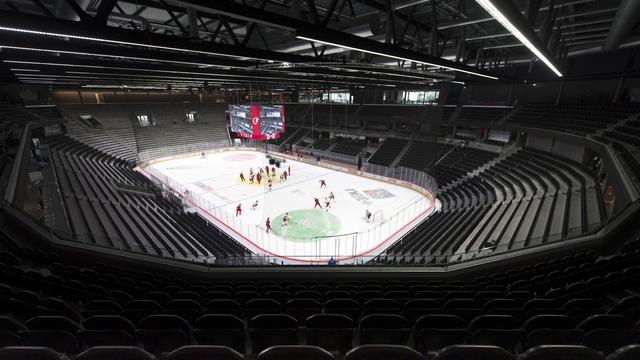 La Vaudoise Arena lundi 23 septembre 2019, un jour avant son inauguration. [Keystone - Laurent Gilliéron]