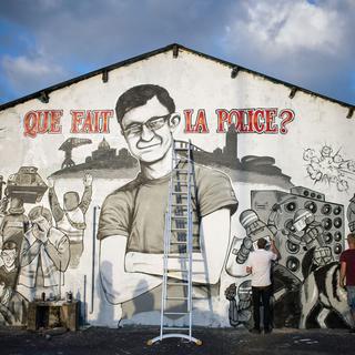 Une fresque représentant le jeune homme avait été peinte sur le mur d'un hangar à Nantes. [AFP - Loïc Venance]